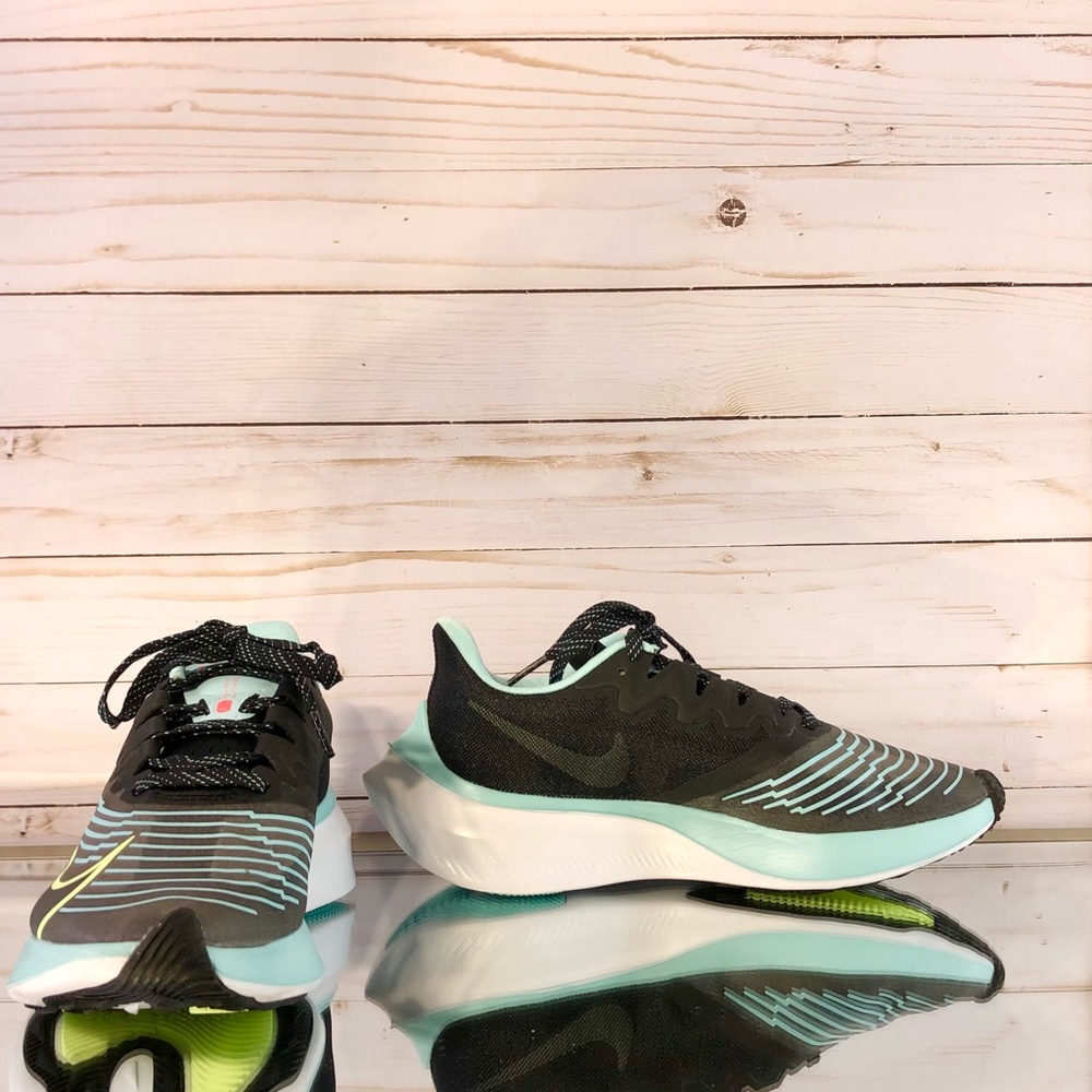 Nib Zoom Gravity Running Shoe - Women’s - image 4